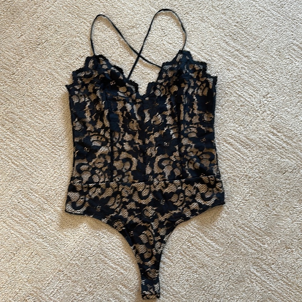 Socialite Black Bodysuit - Picture 2 of 4